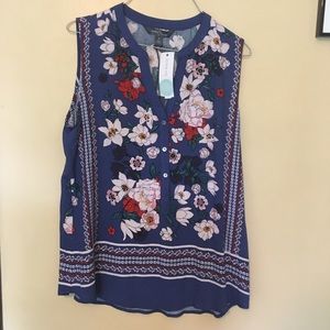 NWT Market & Spruce Top